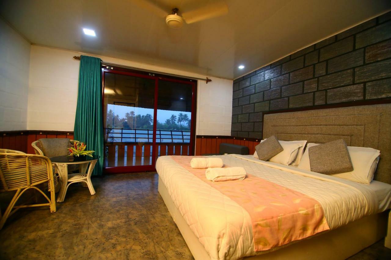 Green Palace Ayurveda Resort, Alleppey Alappuzha Exteriér fotografie