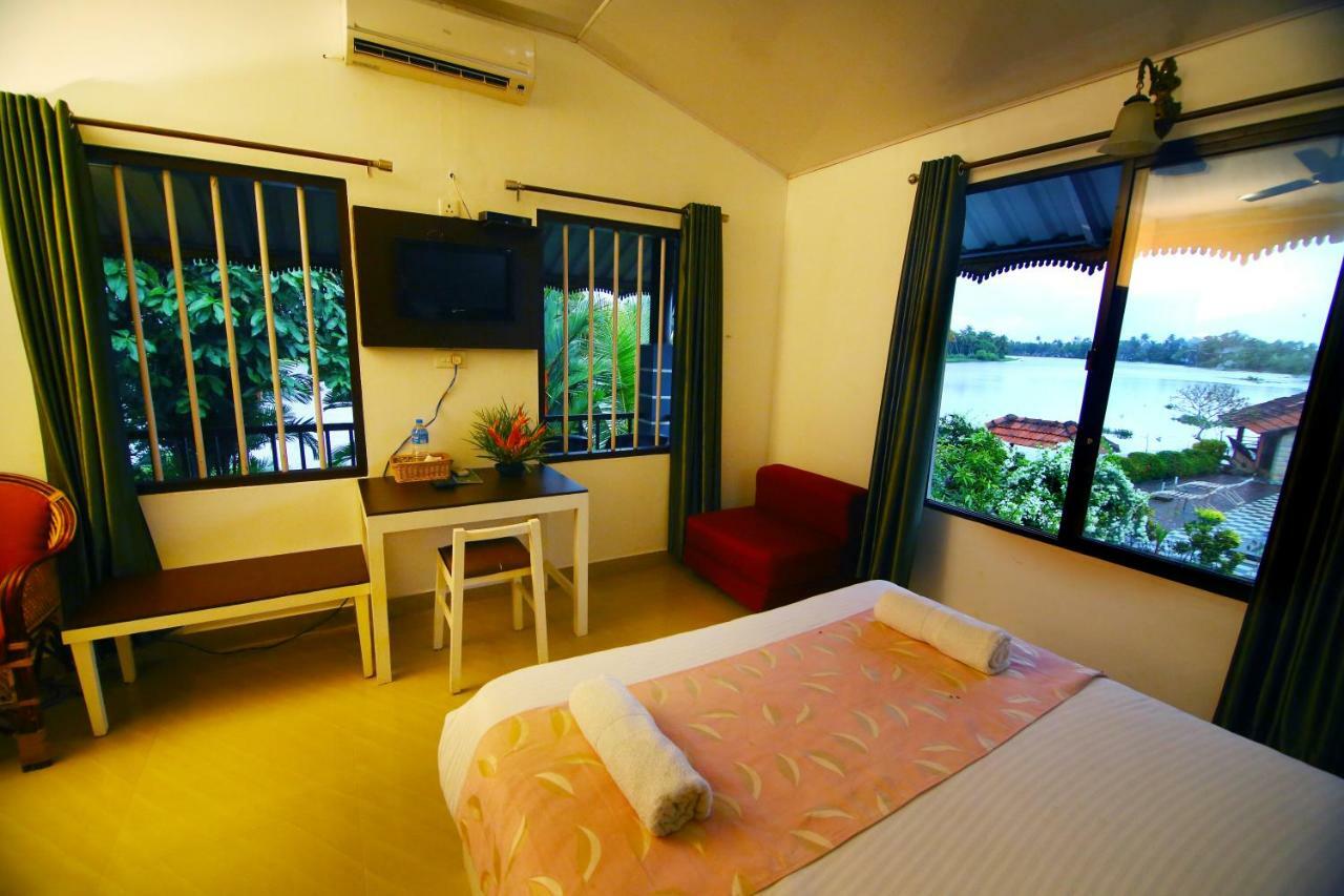 Green Palace Ayurveda Resort, Alleppey Alappuzha Exteriér fotografie