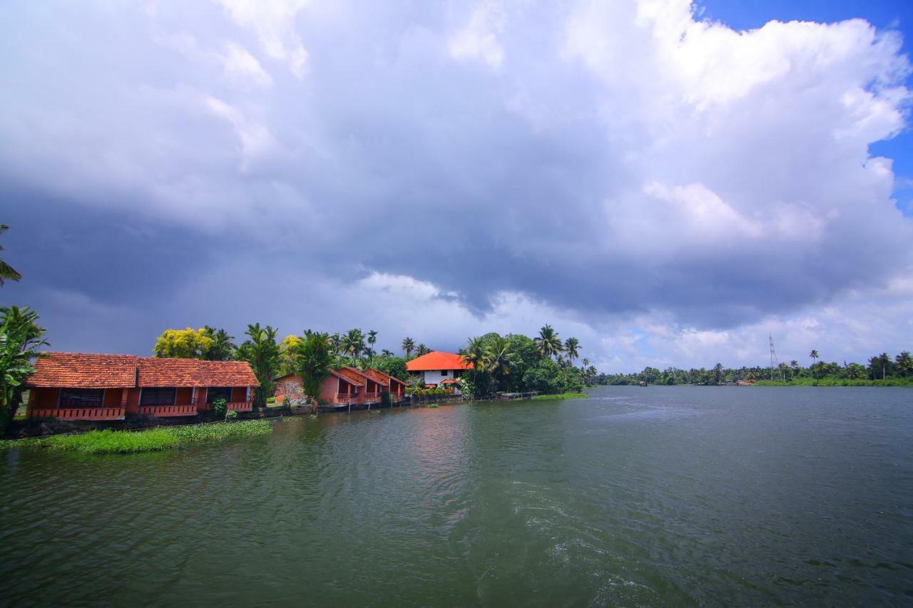 Green Palace Ayurveda Resort, Alleppey Alappuzha Exteriér fotografie