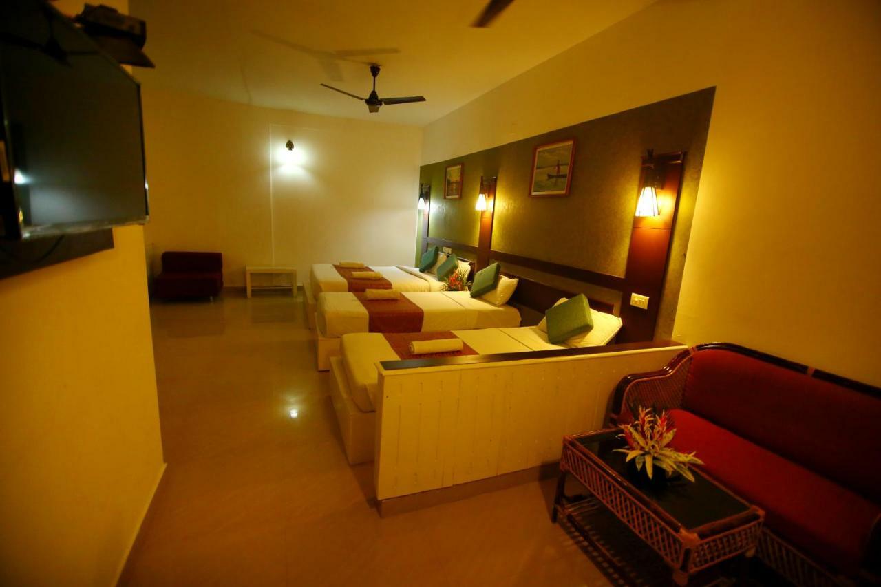 Green Palace Ayurveda Resort, Alleppey Alappuzha Exteriér fotografie