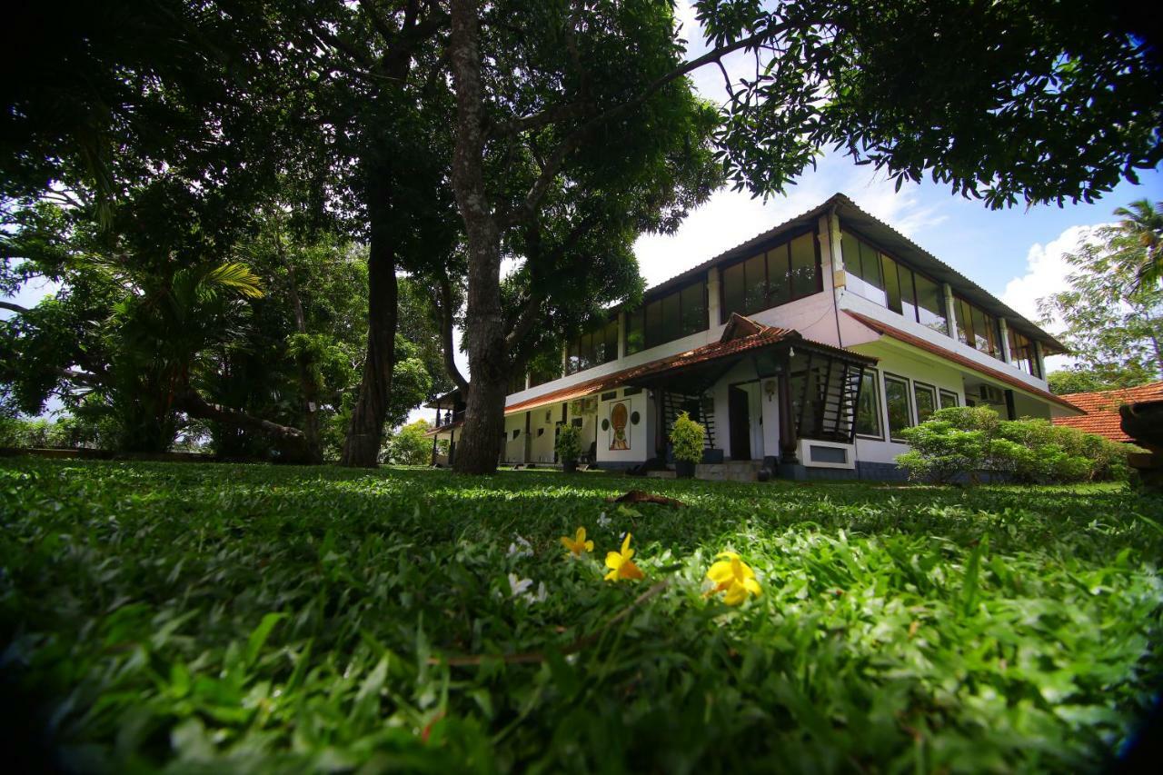 Green Palace Ayurveda Resort, Alleppey Alappuzha Exteriér fotografie
