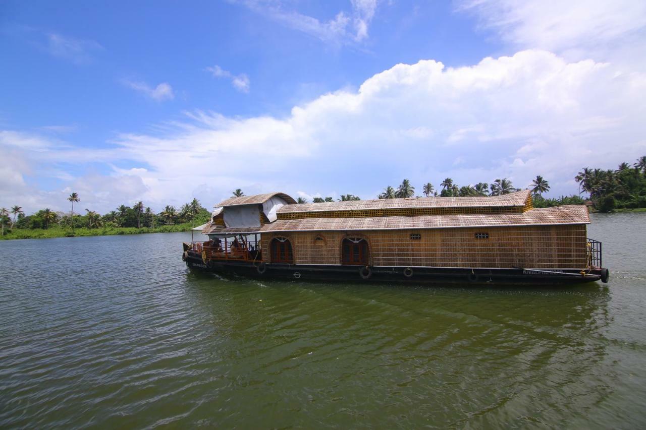 Green Palace Ayurveda Resort, Alleppey Alappuzha Exteriér fotografie